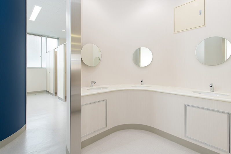 3階 男子トイレ前室