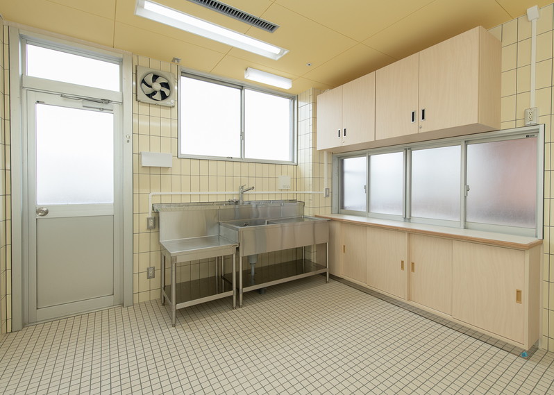 重度棟 1 寮内部 配膳室